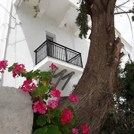 Apartment Paraporti Beach Ándros